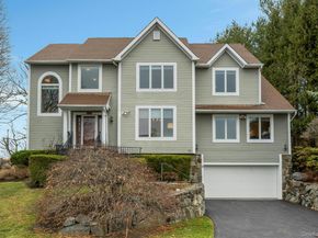 8 Justine Court, Briarcliff Manor NY 10510