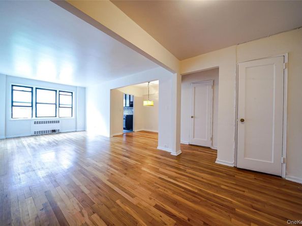 1 Fisher Drive 207, Mount Vernon NY 10552