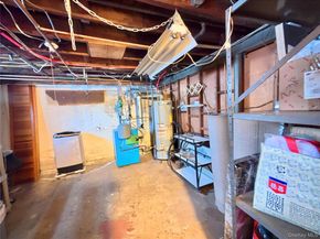 10 Kings Park Road, Commack NY 11725