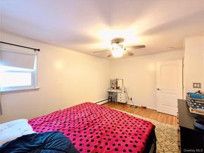 10 Kings Park Road, Commack NY 11725