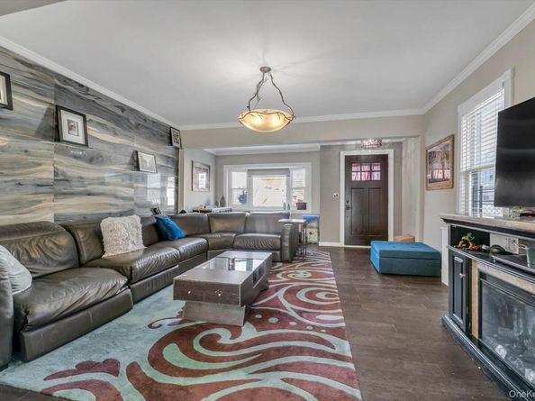 42-28 189th Street, Flushing NY 11358