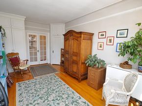 143 Garth Road 4D, Scarsdale NY 10583