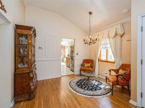 26 Wren Court, Northport NY 11768