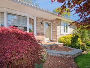 26 Wren Court, Northport NY 11768