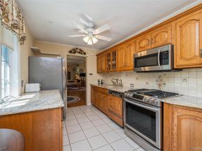 26 Wren Court, Northport NY 11768