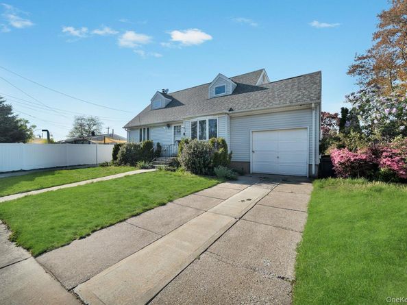 83 Old Farmingdale Road, West Babylon NY 11704