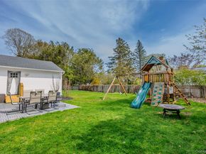 30 Clay Pitts Road, Greenlawn NY 11740