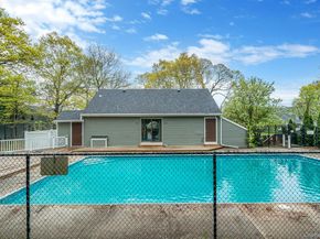 35 Jeremy Circle, Nesconset NY 11767