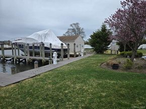 121 Ocean Avenue, Massapequa NY 11758