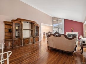 916 Lawrence Court, North Woodmere NY 11581