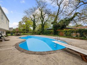 916 Lawrence Court, North Woodmere NY 11581