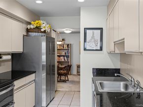 99 S Park Avenue 28, Rockville Centre NY 11570