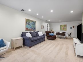 99 S Park Avenue 28, Rockville Centre NY 11570