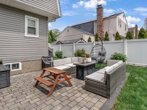 16 Kingsley Road, Huntington NY 11743