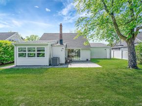 6 Arizona Avenue, Syosset NY 11791