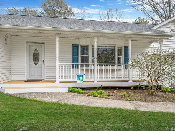 367 Hewlett Avenue, East Patchogue NY 11772