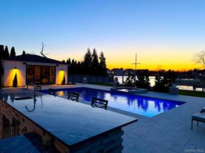 31 Shoal Drive, West Islip NY 11795