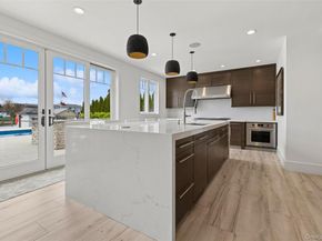 31 Shoal Drive, West Islip NY 11795
