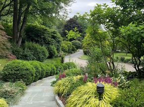 21 Hemlock Hills, Chappaqua NY 10514