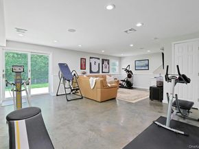 20 Robbins Road, Pleasantville NY 10570