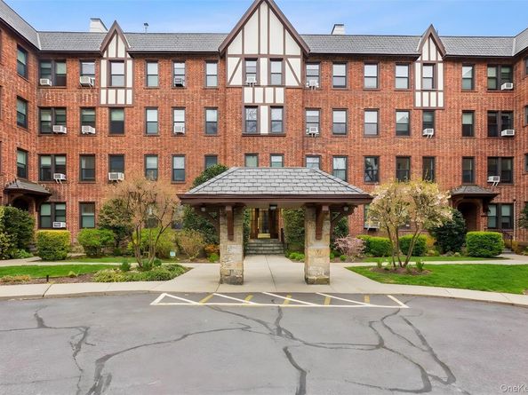 242 Bronxville Road E2, Bronxville NY 10708