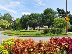 242 Bronxville Road E2, Bronxville NY 10708