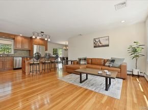 3 Layne Way, Northport NY 11768