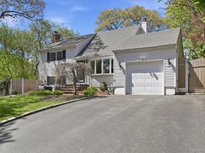 3 Layne Way, Northport NY 11768