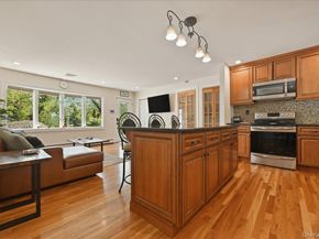 3 Layne Way, Northport NY 11768