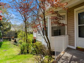 23 Roundtop Road, Yonkers NY 10710