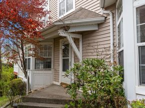 23 Roundtop Road, Yonkers NY 10710