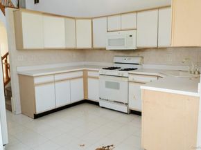 23 Roundtop Road, Yonkers NY 10710