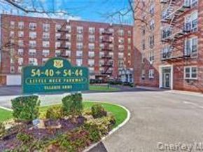 54-40 Little Neck Parkway 4A, Little Neck NY 11362