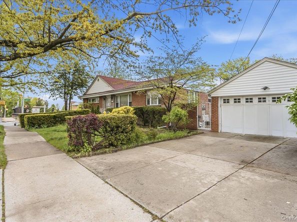 16804 Grand Central Parkway, Jamaica NY 11432