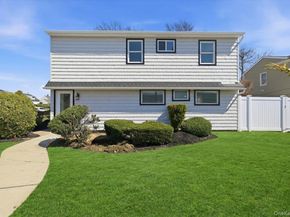 61 Gardiners Avenue, Levittown NY 11756