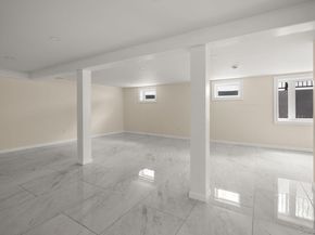 11 Edcris Lane, Huntington NY 11743