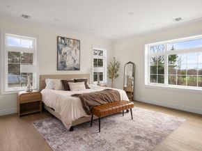 11 Edcris Lane, Huntington NY 11743