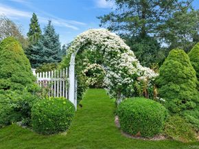 15405 Main Road, Mattituck NY 11952