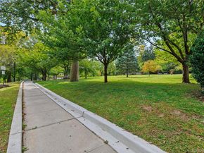 25 Lake Street 2C, White Plains NY 10604