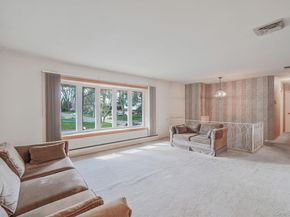 13 Bee Drive, Hauppauge NY 11788