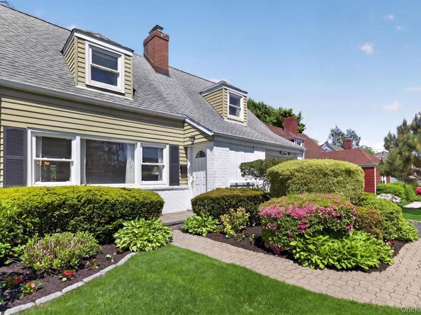 16 Roy Place, Eastchester NY 10709