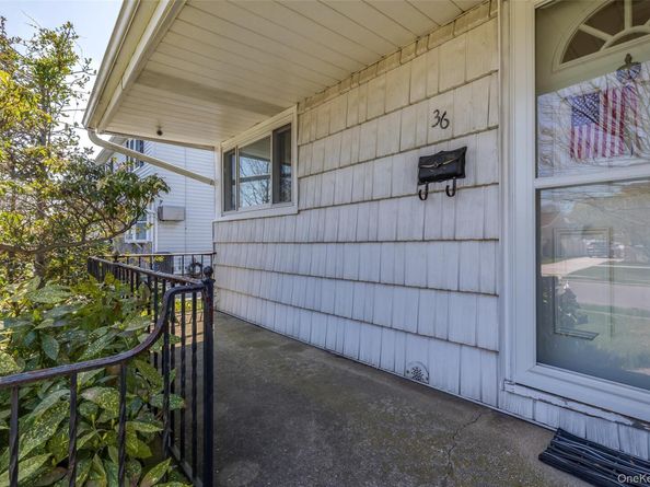 36 Seitz Drive, Bethpage NY 11714