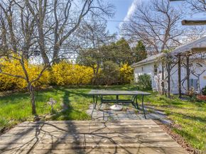 36 Seitz Drive, Bethpage NY 11714