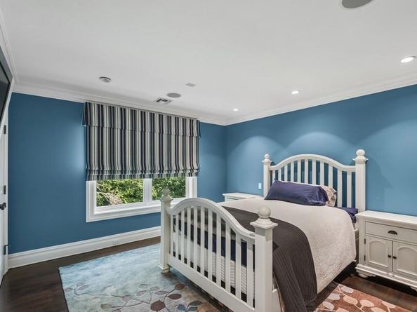 3 The Brae, Woodbury NY 11797