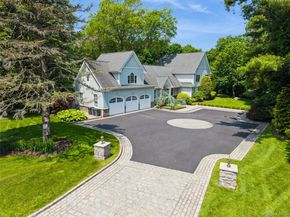 3 The Brae, Woodbury NY 11797