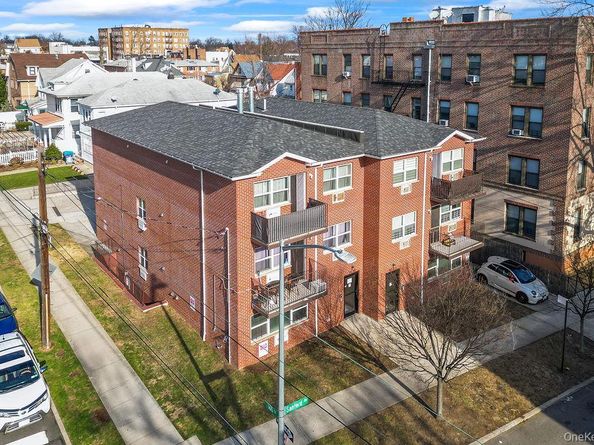 16001 Sanford Avenue, Flushing NY 11358