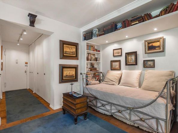 177 E Hartsdale Avenue 2Y, Hartsdale NY 10530