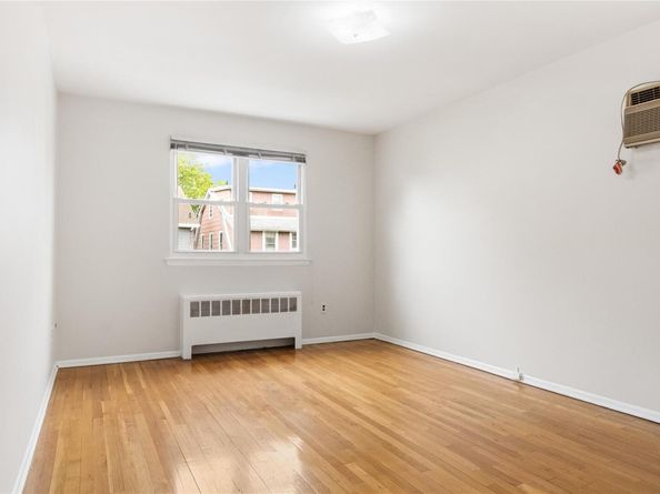 1925 Bogart Avenue, Bronx NY 10461