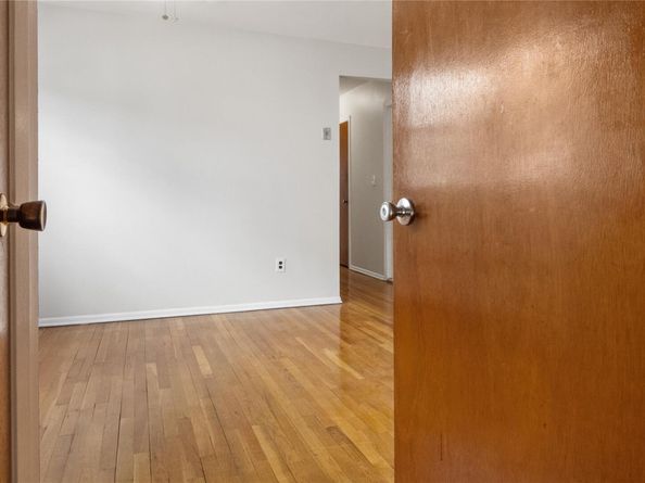 1925 Bogart Avenue, Bronx NY 10461