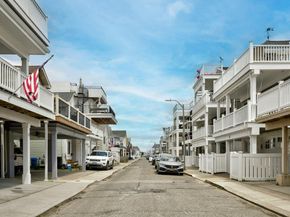 28 New Hampshire Street, Long Beach NY 11561